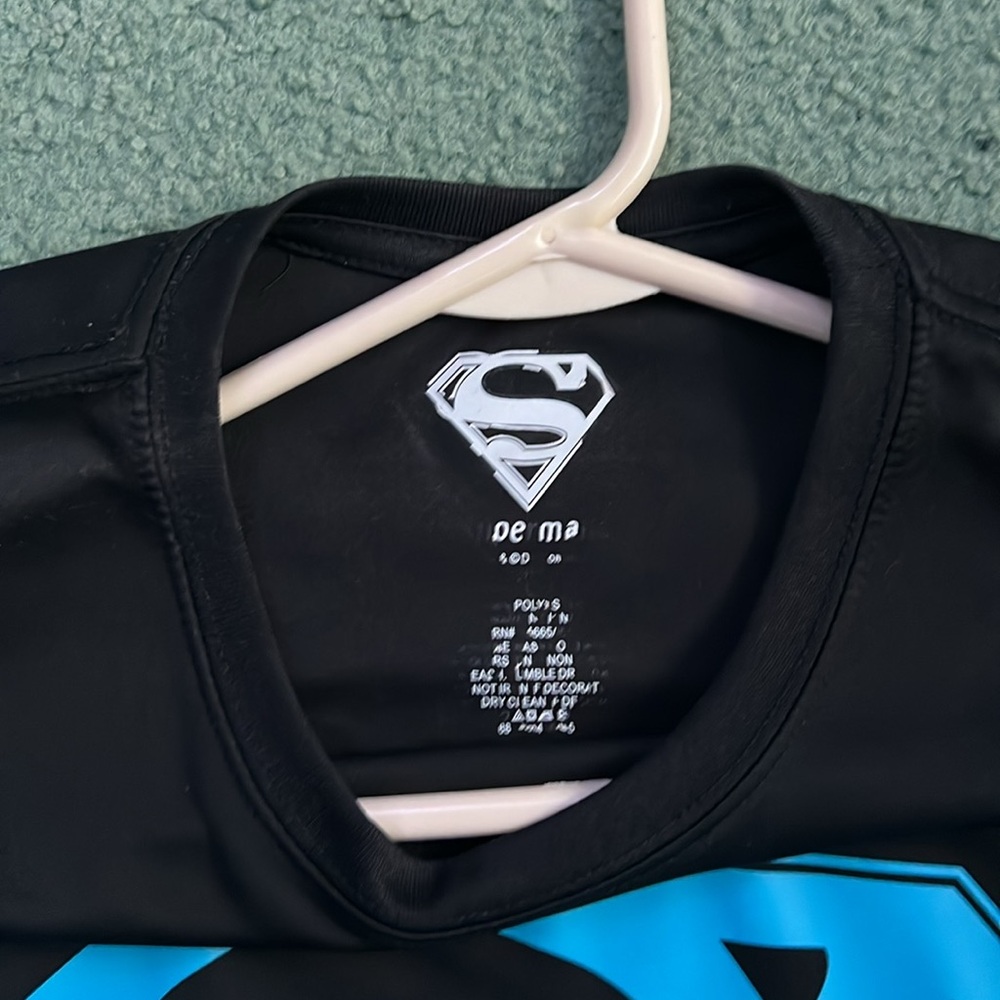 Black dry fit Superman shirt men’s large - Picture 2 of 4